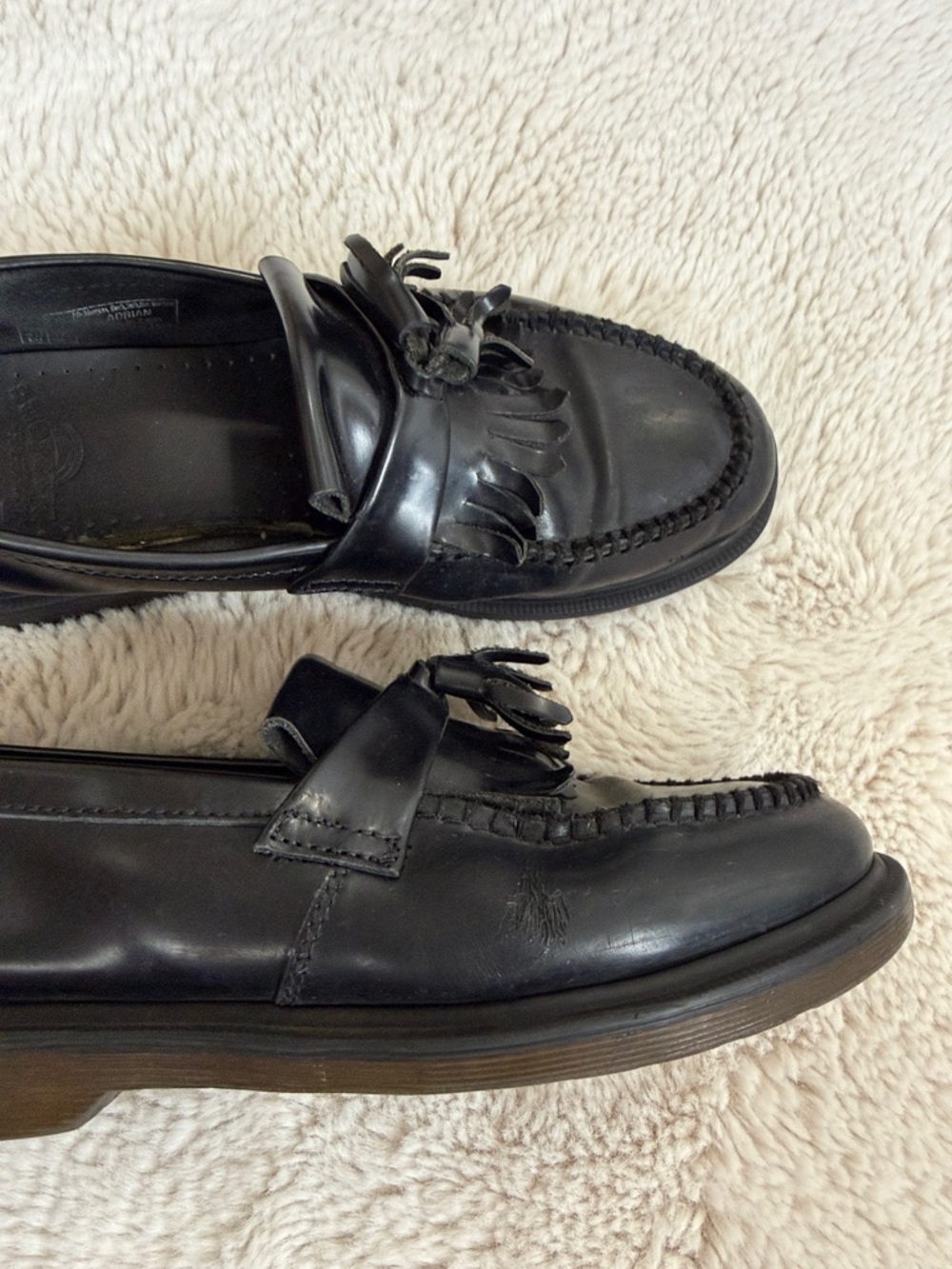 Dr. Martens Men's Black Tassel Loafers - Classic Leather Slip-On - Picture 3 of 7